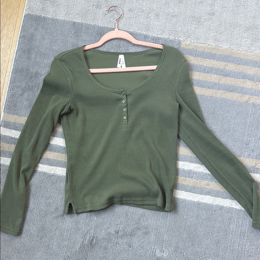 Pact Organic Cotton Olive Green Long Sleeve Rib Henley Top - Size M